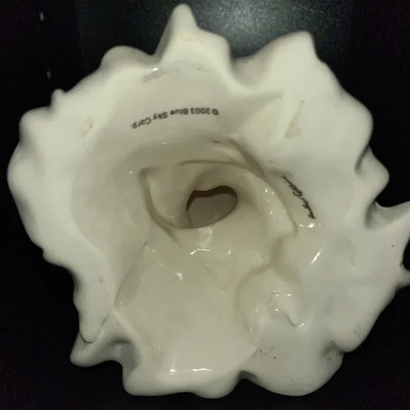 Heather Goldminc vintage woman wearing blue dress and blue flower hat figurine. - Picture 6 of 8